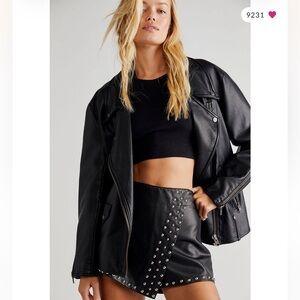Free People - Emmy Mini Studded Skirt size 0 - Black Studded Skort